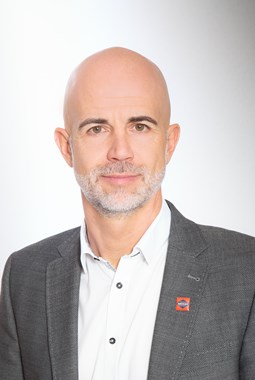  Reinhard Huber 